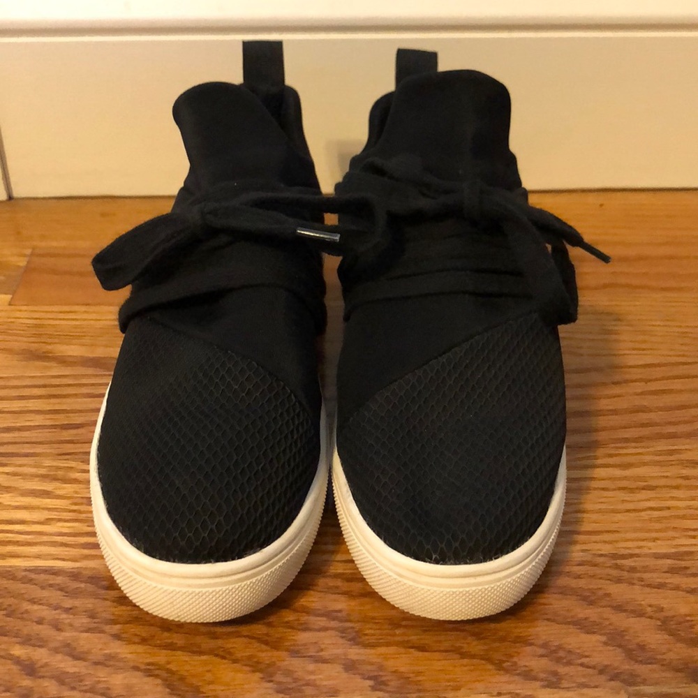 Steve Madden Lancer Sneakers